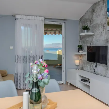 Mahnet 2 By Interhome شقة