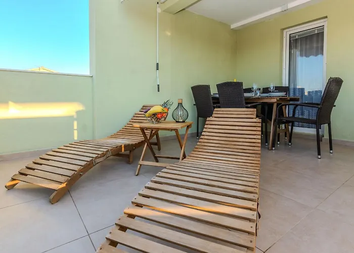 Mahnet 2 By Interhome Apartment Vir