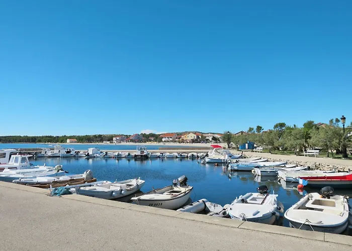 Apartment Mahnet 2 By Interhome Vir